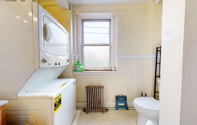 3 beds, 1 bath, 1,596 sqft, $2,695, Unit 2B