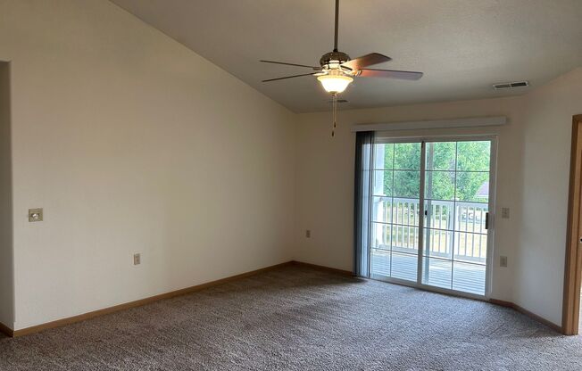 2 beds, 1 bath, 1,171 sqft, $1,665, Unit 54442