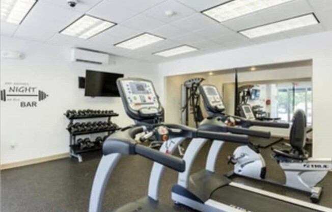 1 bed, 1 bath, 986 sqft, $2,400, Unit 2E