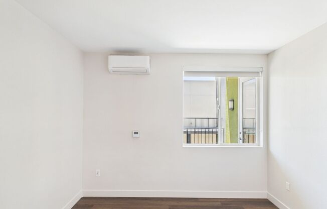 2 beds, 2 baths, $3,045, Unit 301