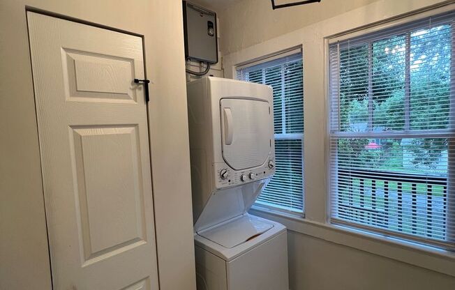 1 bed, 1 bath, $1,250