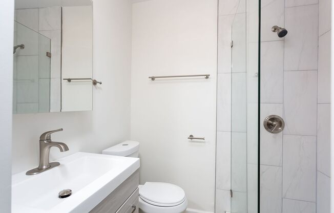 1 bed, 1 bath, $1,995, Unit 7613