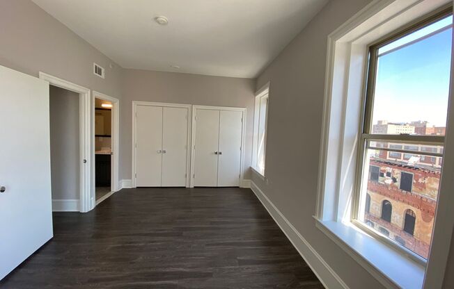 2 beds, 2 baths, 912 sqft, $1,800, Unit 604