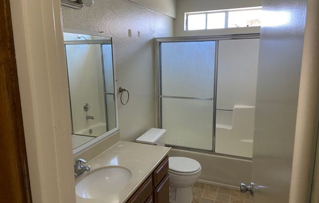 1 bed, 1 bath, $1,795, Unit 10