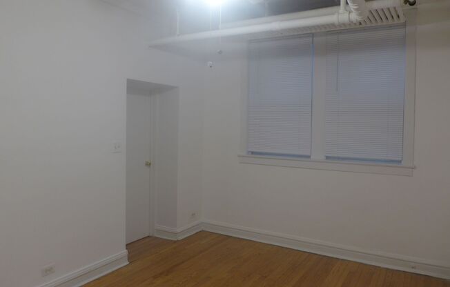 1 bed, 1 bath, 652 sqft, $1,695, Unit G