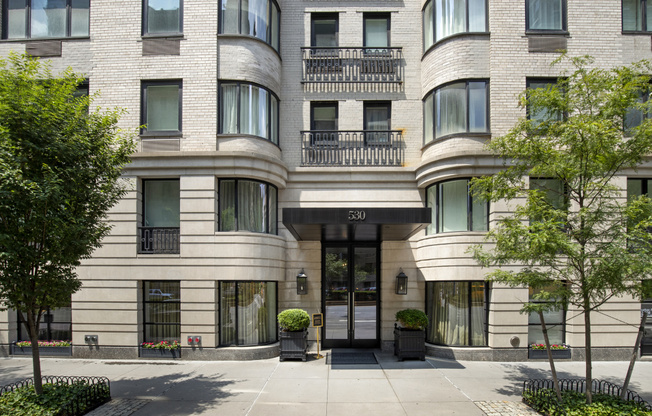 530 PARK AVE
