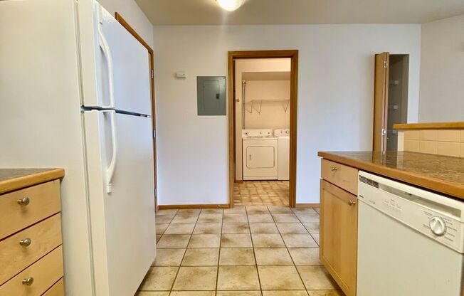 1 bed, 1 bath, 696 sqft, $1,850, Unit 303