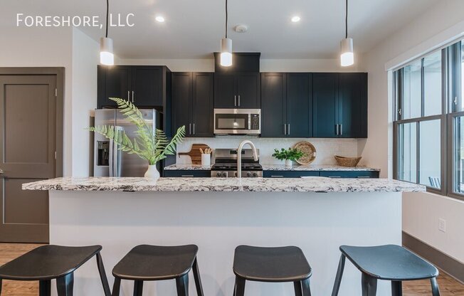 25 MINETTA LN