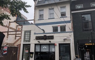 713 KENEDY ST NW