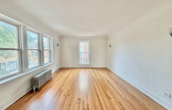 2801 W Lunt LLC