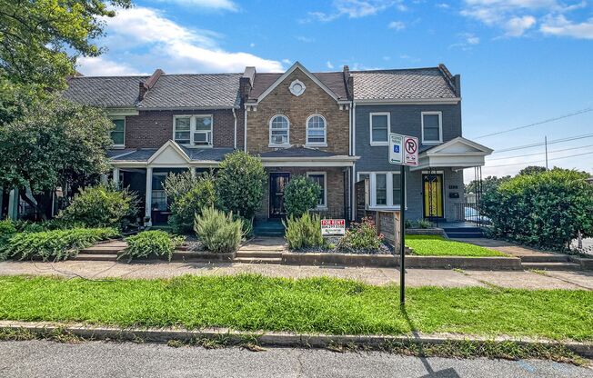 Classic Richmond Row House Steps from Byrd Park!