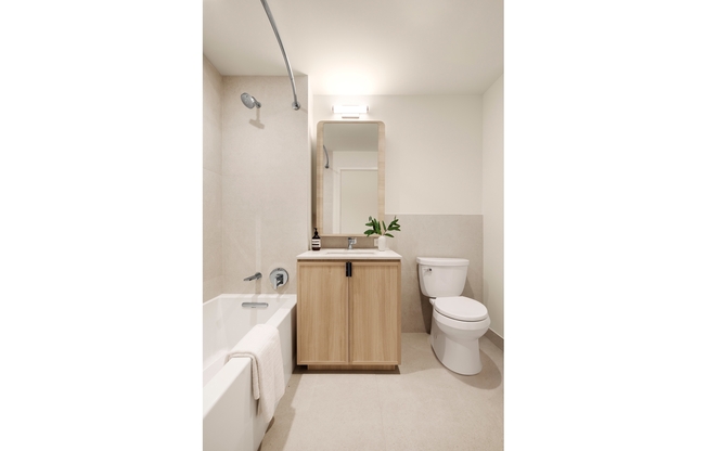 Studio, 1 bath, $5,400, Unit 8D