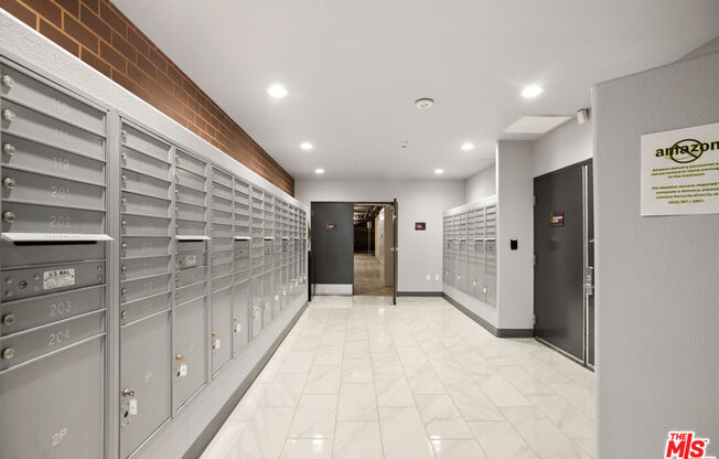 2 beds, 1.8 baths, 1,240 sqft, $3,700, Unit 240