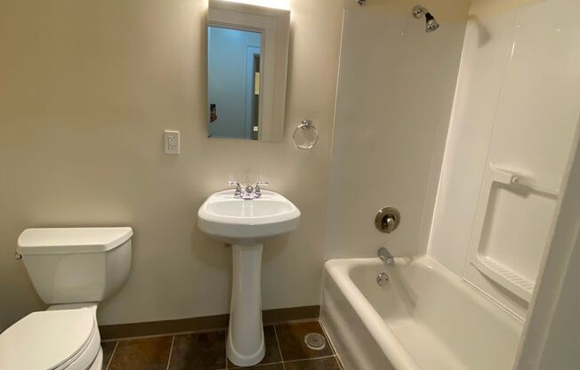 Studio, 1 bath, 454 sqft, $1,545, Unit 303