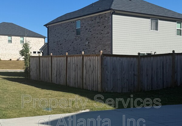 6900 NEWCASTLE CT