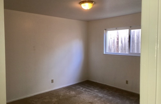 2 beds, 1 bath, 750 sqft, $1,895, Unit Unit #1