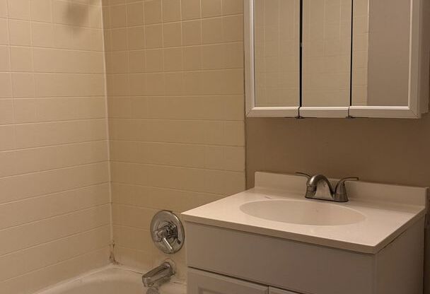 1 bed, 1 bath, 680 sqft, $725