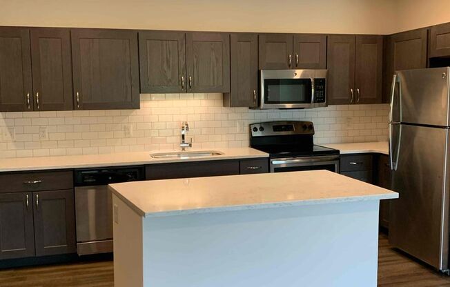 2 beds, 2 baths, 1,050 sqft, $2,055, Unit 3250-303