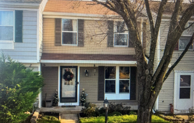 8606 HAMILTON CT