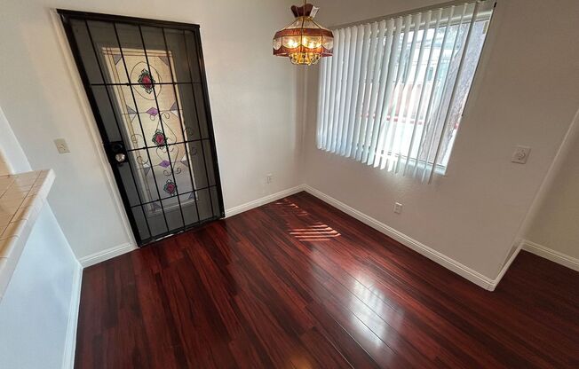 Charming condo in desirable West Las Vegas location