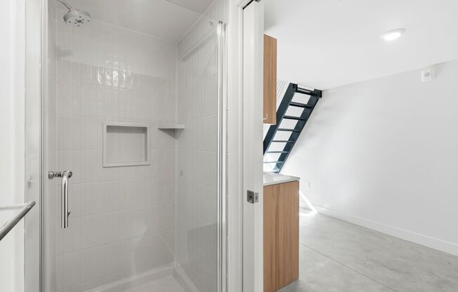 Studio, 1 bath, 315 sqft, $1,741, Unit 201-B