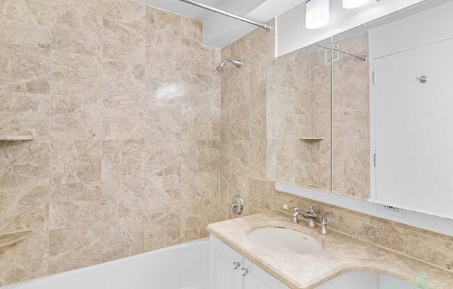 1 bed, 1 bath, $6,400, Unit 1209