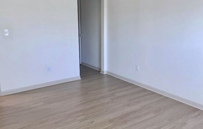 2 beds, 1.5 baths, 1,050 sqft, $1,295, Unit 081