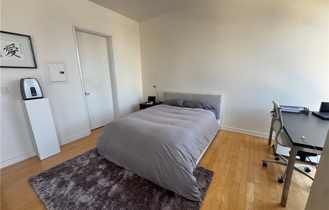 2 beds, 2 baths, 1,320 sqft, $4,100, Unit 2203