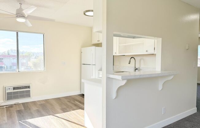 2 beds, 1 bath, $1,995, Unit 24