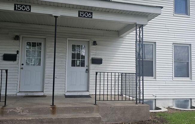 1502 - 1508 W Pleasant St.