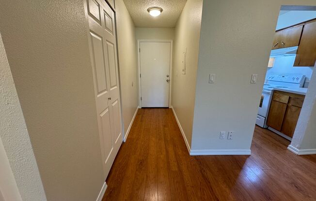 2 beds, 1 bath, 740 sqft, $1,550, Unit 110