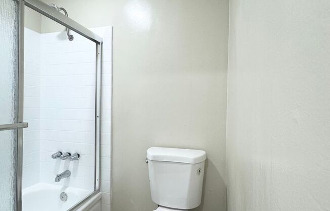 2 beds, 1 bath, 953 sqft, $2,195, Unit Unit 222