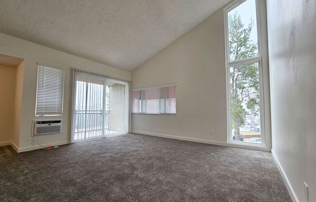 1 bed, 1 bath, 744 sqft, $1,795, Unit 2109-05