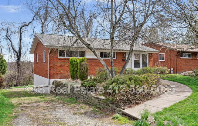 370 PRINCETON DR