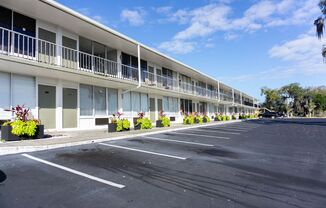 Studio, 1 bath, 500 sqft, $895, Unit 248