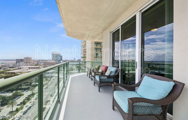 2 beds, 2 baths, 1,337 sqft, $2,595, Unit 1701