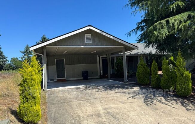1218 AUDREY AVE W