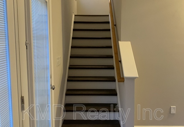 2726 AVALON LOOP RD