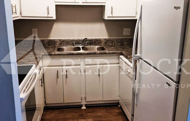 2 beds, 1 bath, 950 sqft, $825, Unit R226