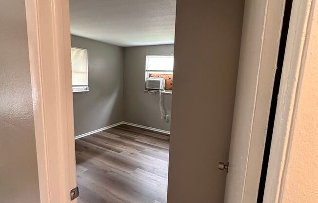 2 beds, 1 bath, $1,540