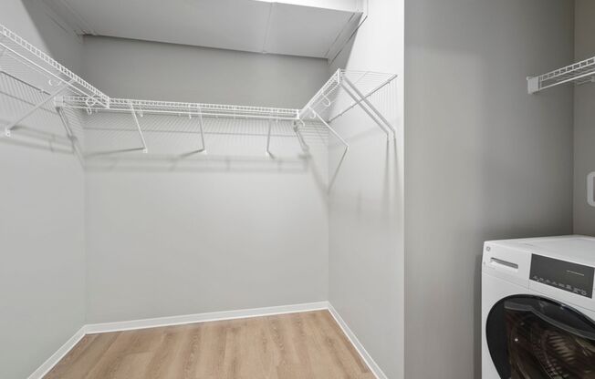 1 bed, 1 bath, 667 sqft, $1,425, Unit 1417