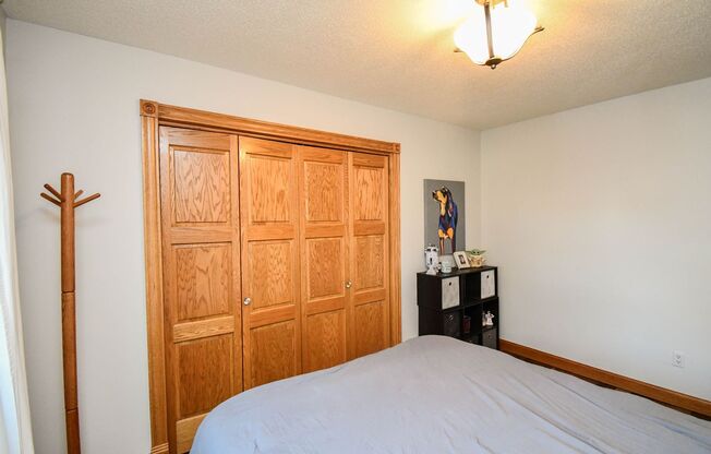 3 beds, 2 baths, $2,100