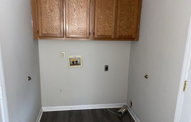 3 beds, 2 baths, $1,550