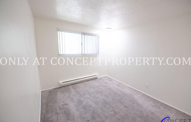 1 bed, 1 bath, 600 sqft, $1,165, Unit B10