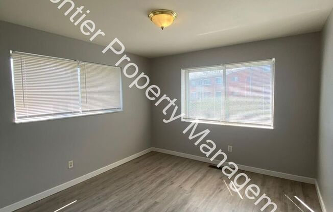 Freshly Updated 2 Bedroom 1 Bath Apartment!