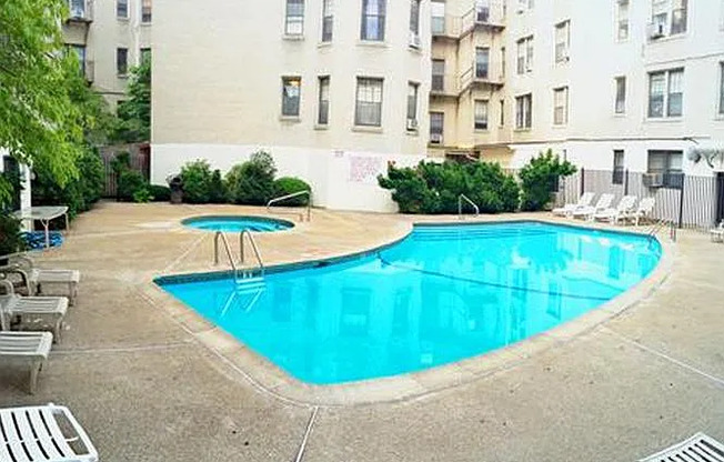 2 Sutherland Rd Apt 1