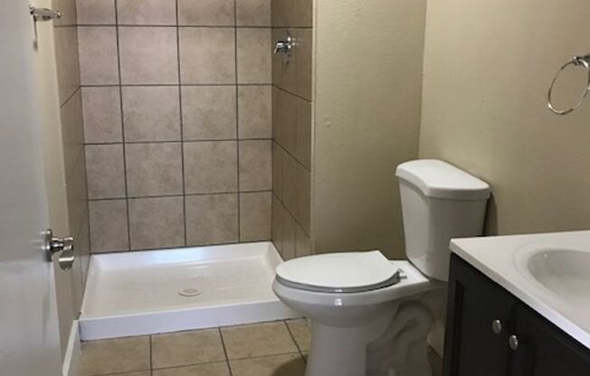 4 beds, 2 baths, 1,510 sqft, $1,450, Unit 306 Lackell  Unit 11