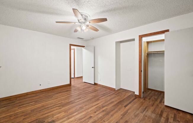 2 beds, 1 bath, $1,350