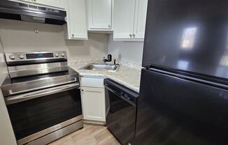 Studio, 1 bath, 480 sqft, $745, Unit 308