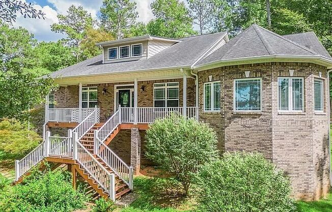 682 E MOURNING DOVE CT